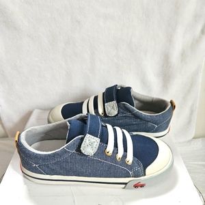 Boy casual shoes
